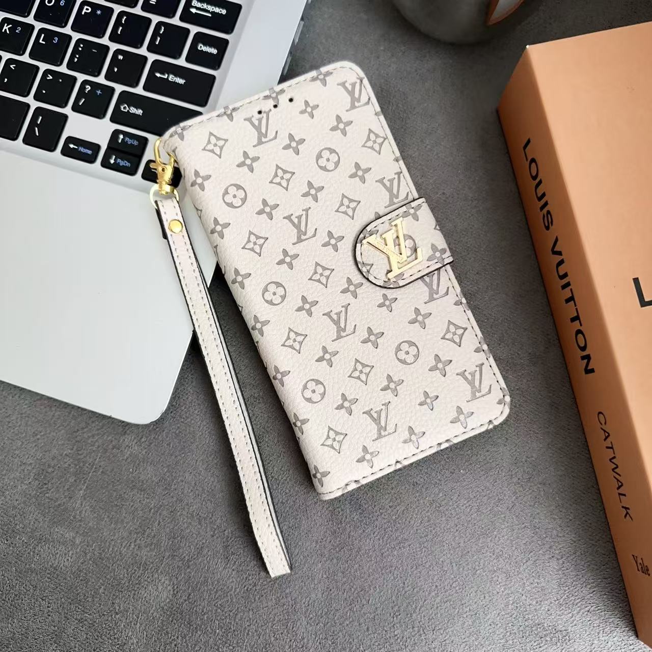 Lou Card Holder Chain iPhone Case