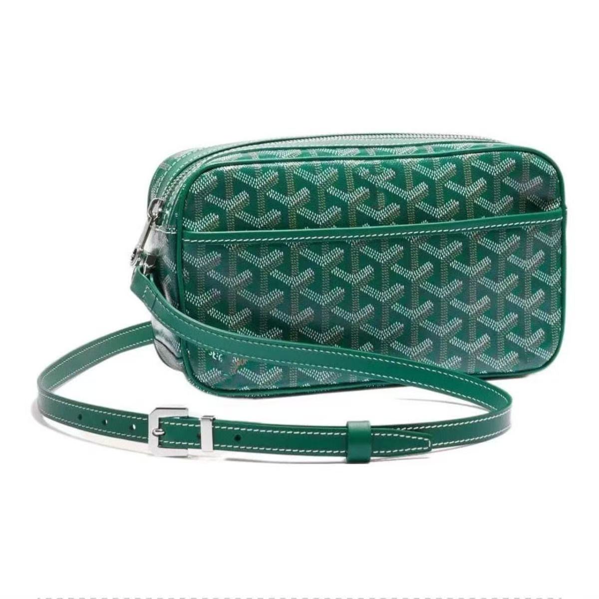 A Top Pick for Discerning Tastes: An Elevated Crossbody Bag